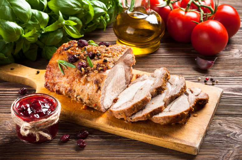 5 Delicious Alternatives to Turkey to Serve on Thanksgiving