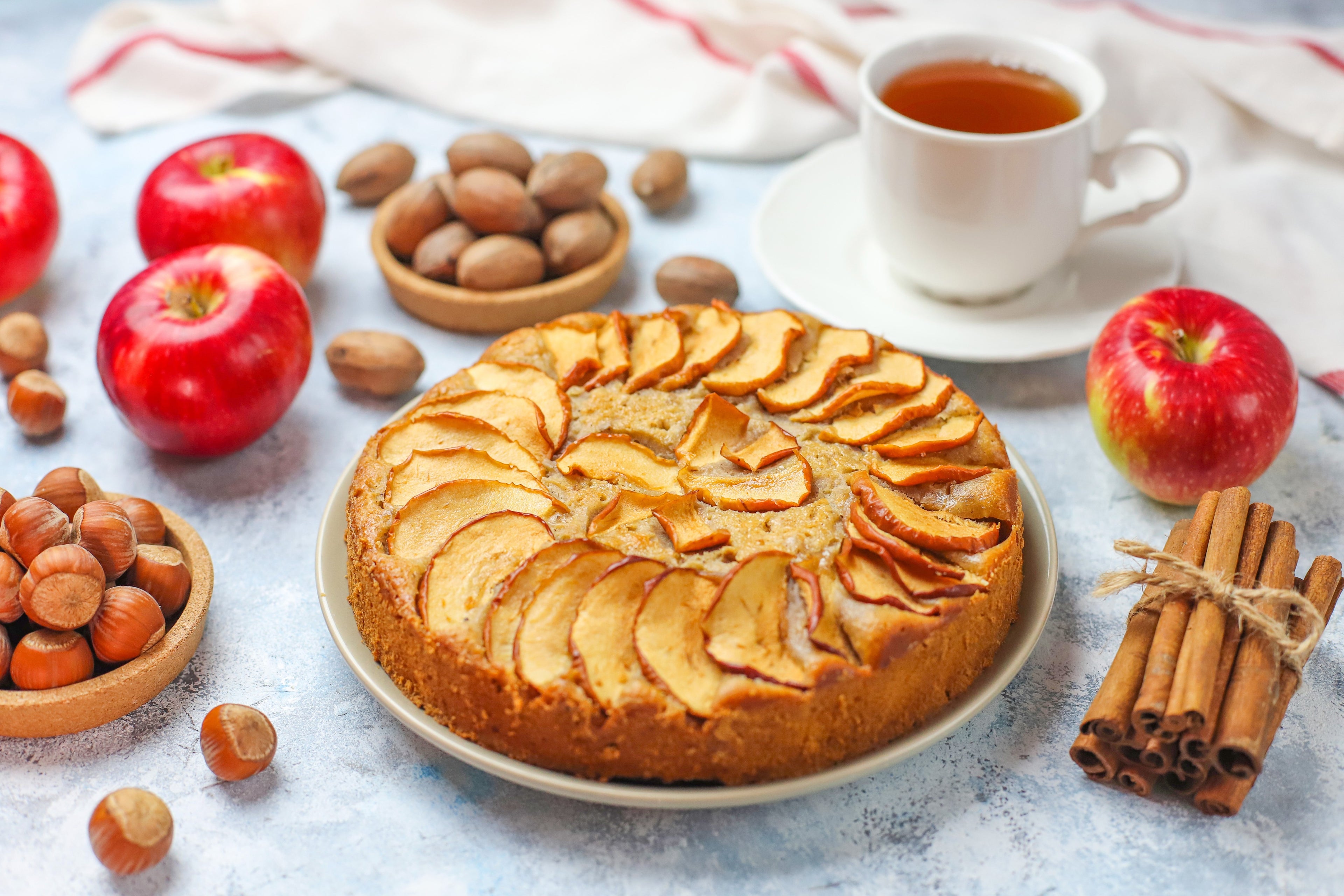 5 Healthy Apple Desserts for Feel-Good Fall Flavor
