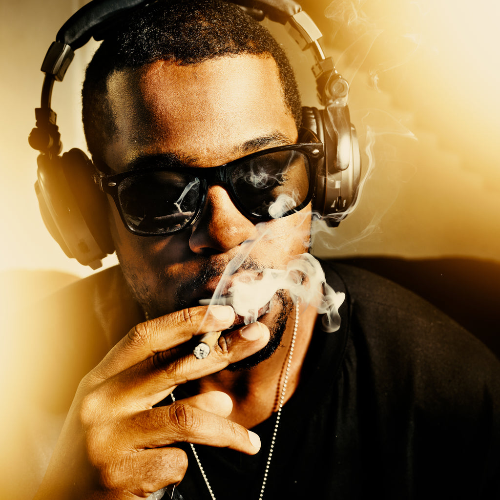 5 Lounges Where You Can Legally Smoke Weed