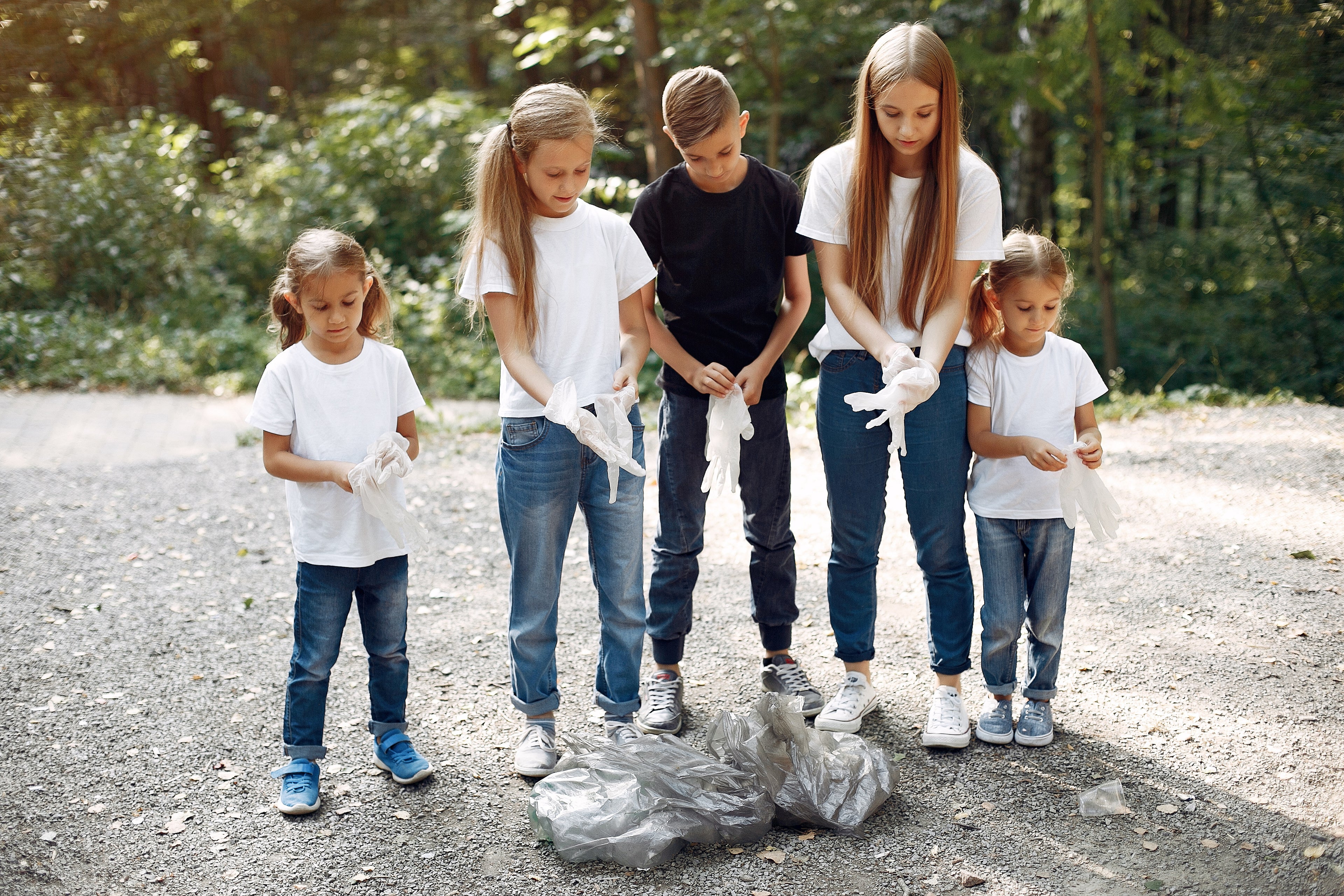 5 Ways Kids Can Volunteer to Protect the Planet