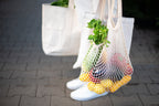 7 Tips for Eco-Friendly Eating and Shopping