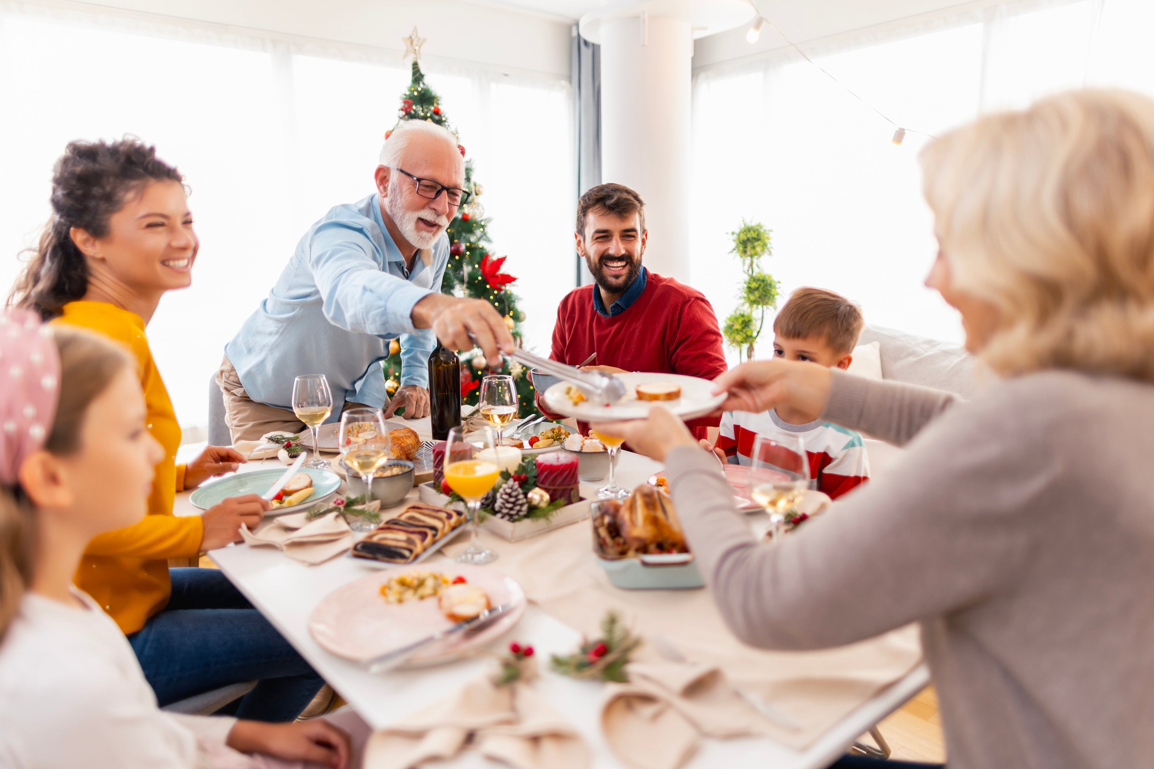 8 Essential Ways to Have a Stress-Free Holiday Season