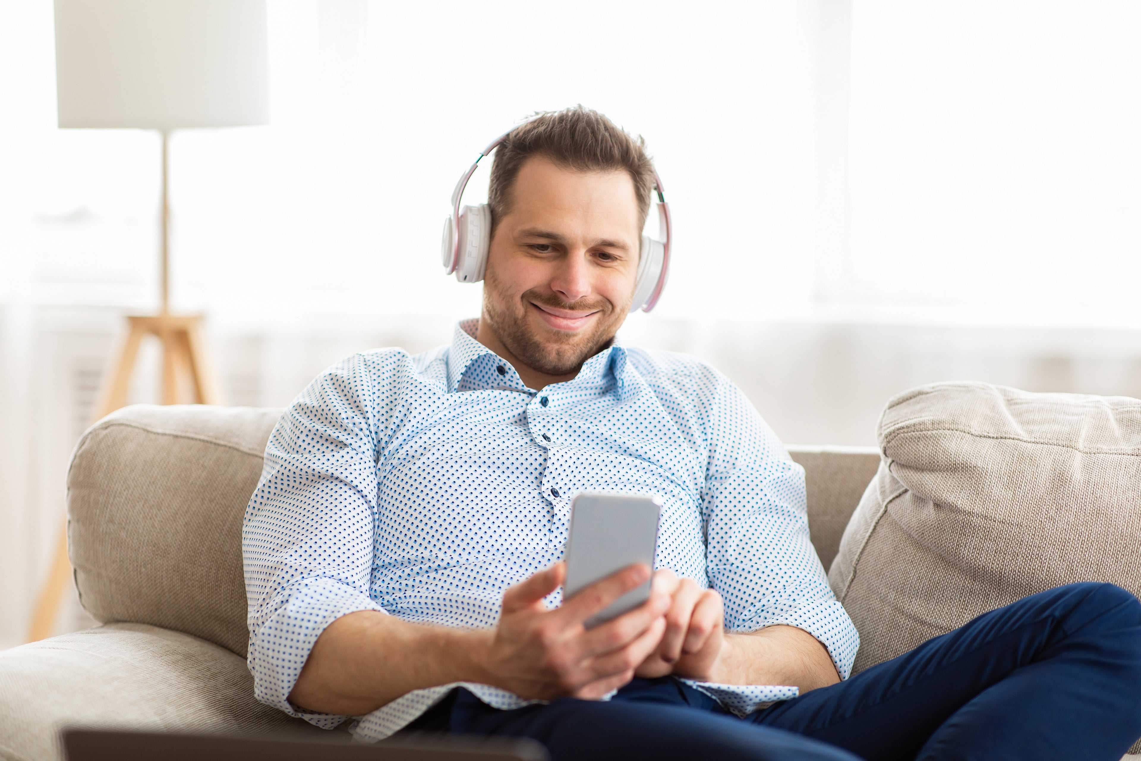8 Personal Finance Podcasts Worth Adding to Your Playlist