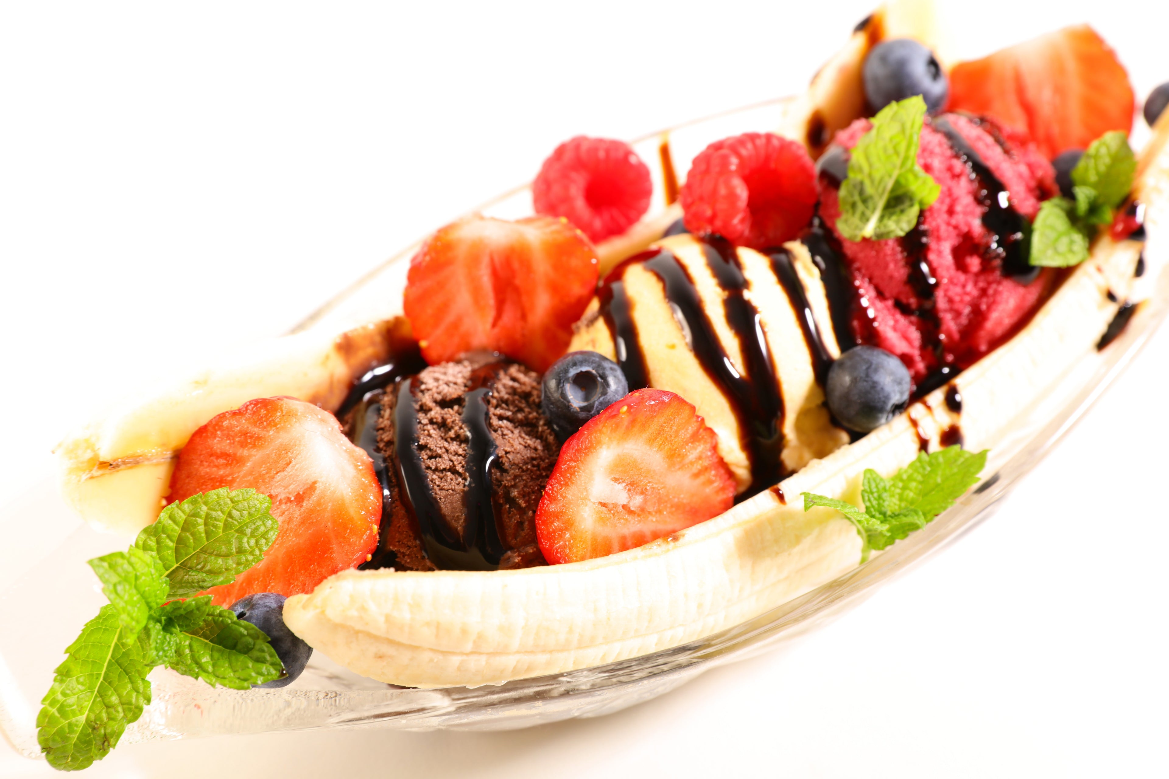 9 Fruit-Filled, Healthy, and Delicious Desserts