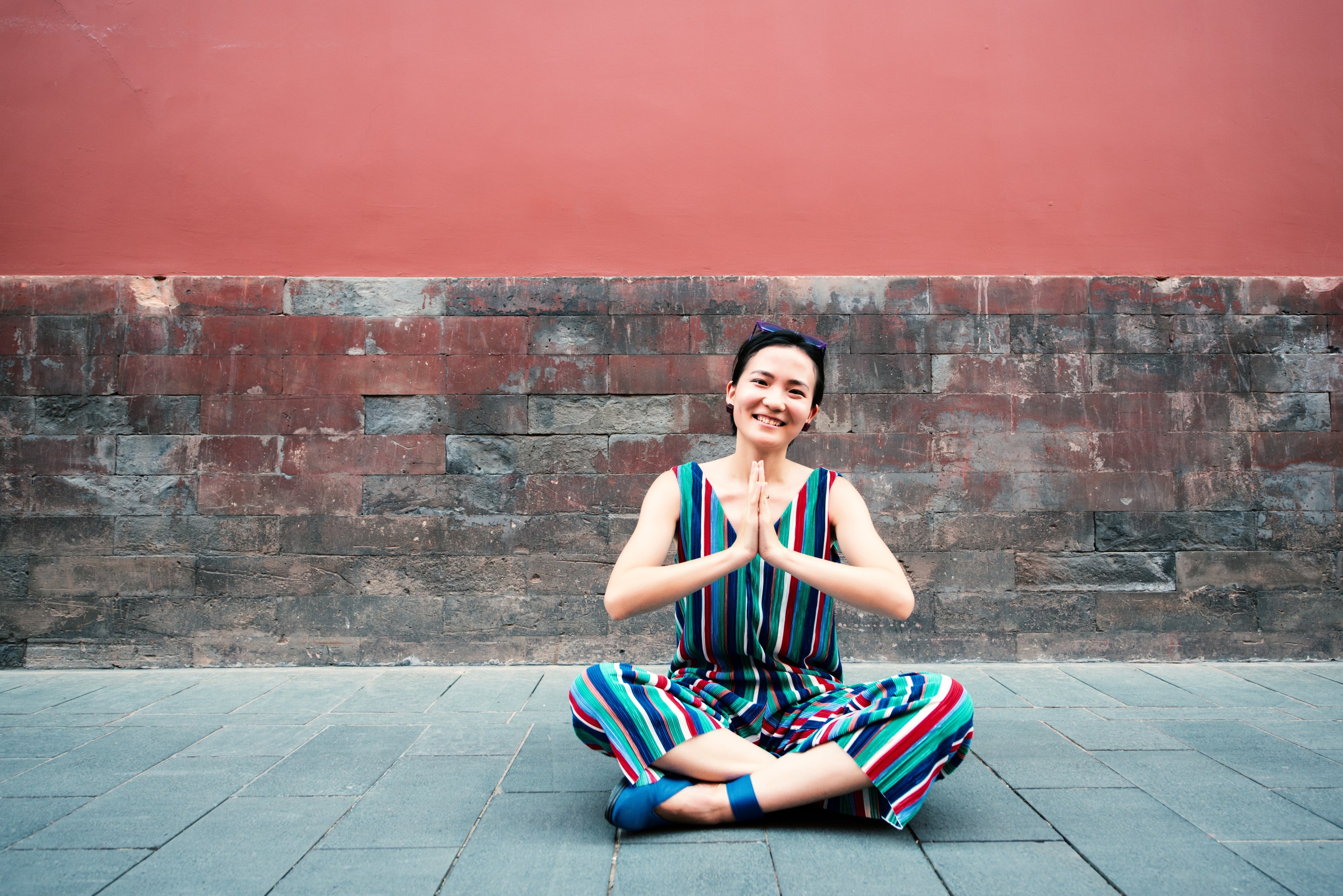 A Beginner's Guide to Laughter Yoga