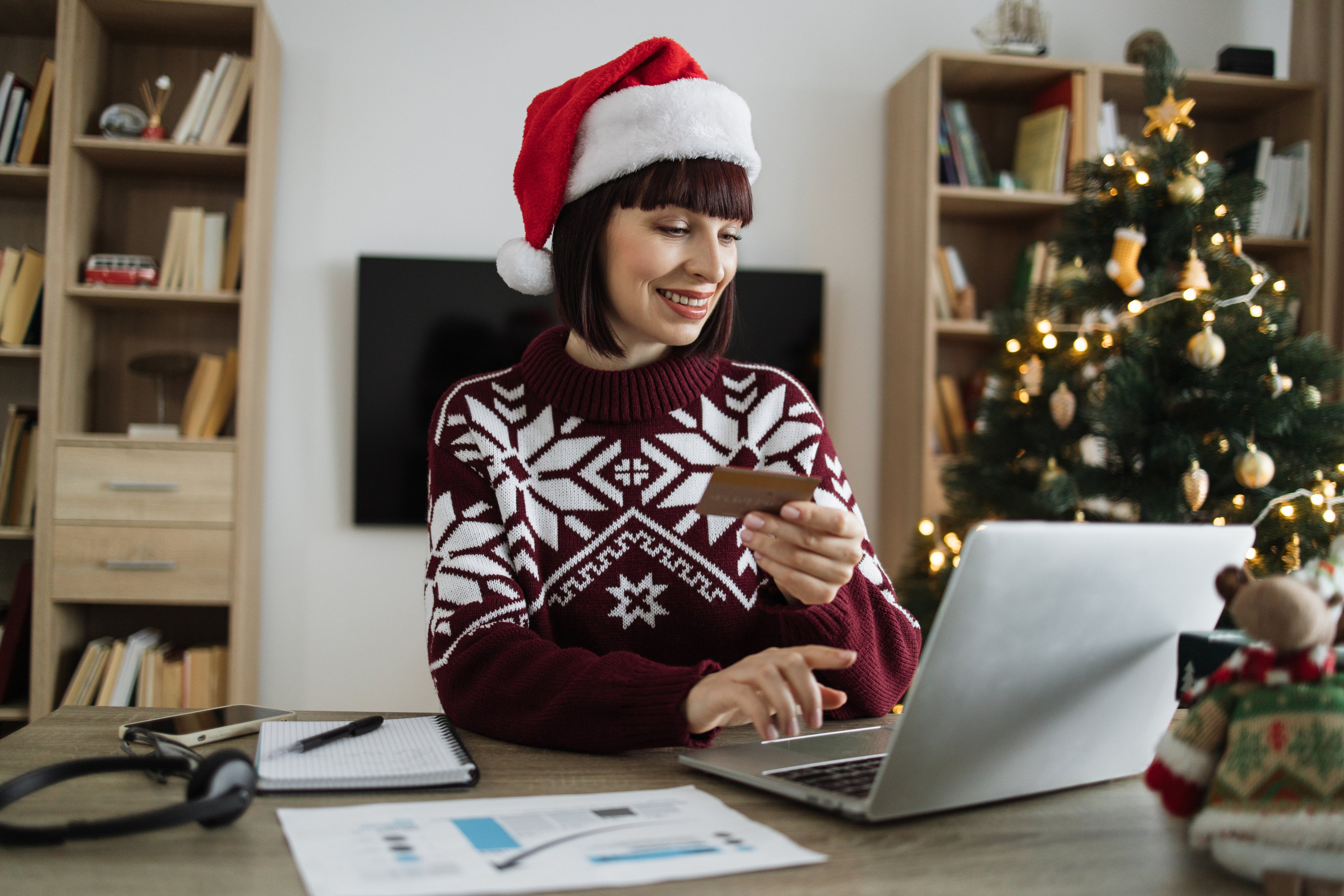 Are Holiday Loans Naughty or Nice? Pros and Cons