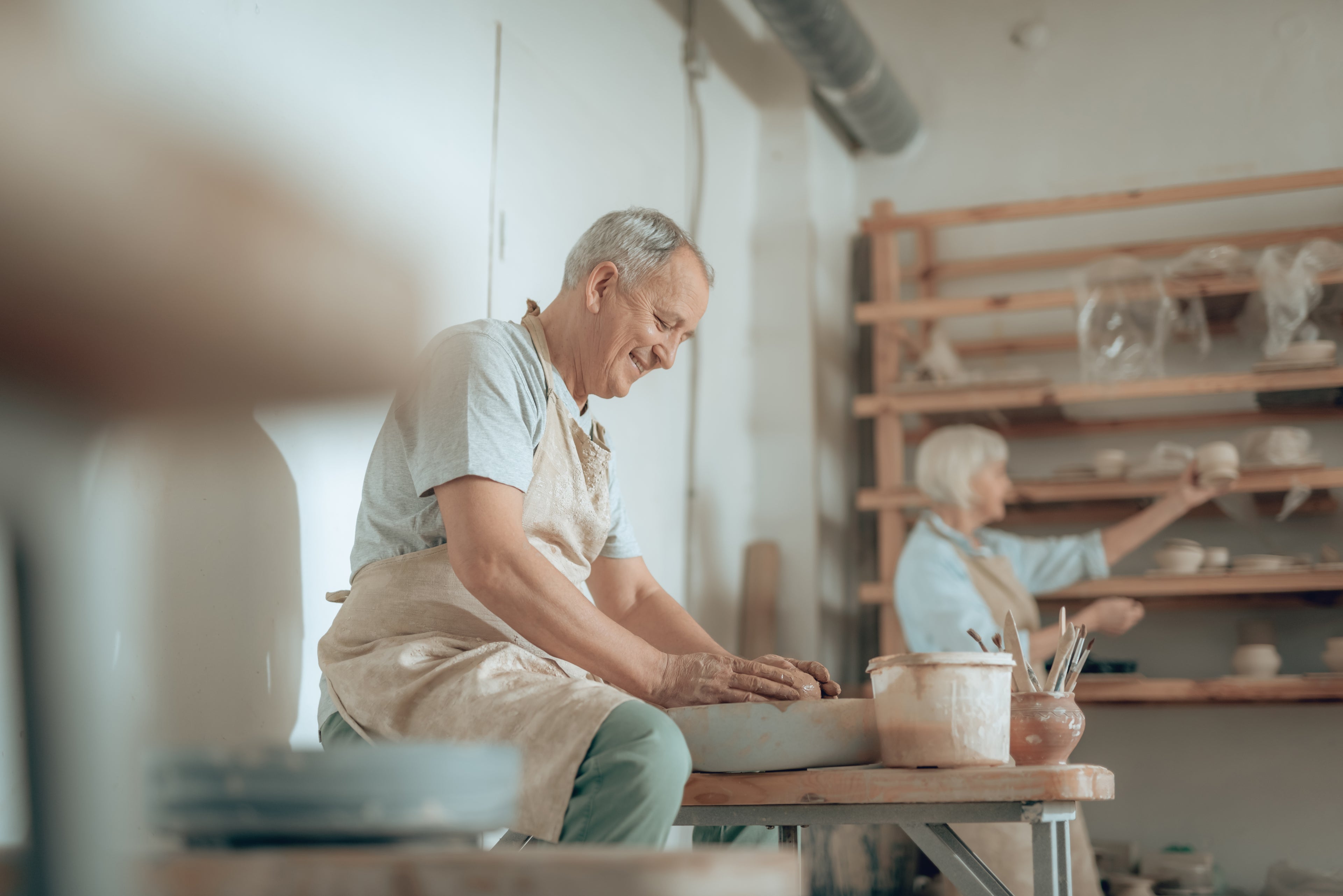 Art Projects that Incorporate Movement: 5+ Ideas for Seniors
