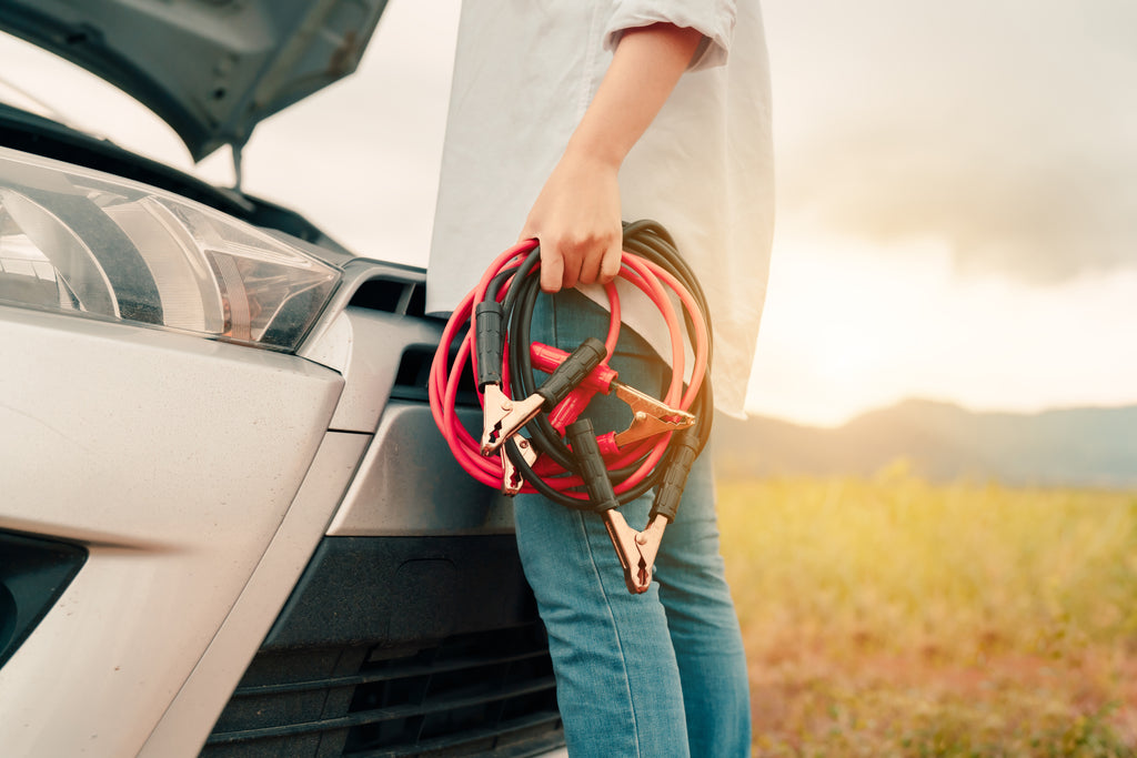 Be Prepared For Anything With This DIY Emergency Car Kit