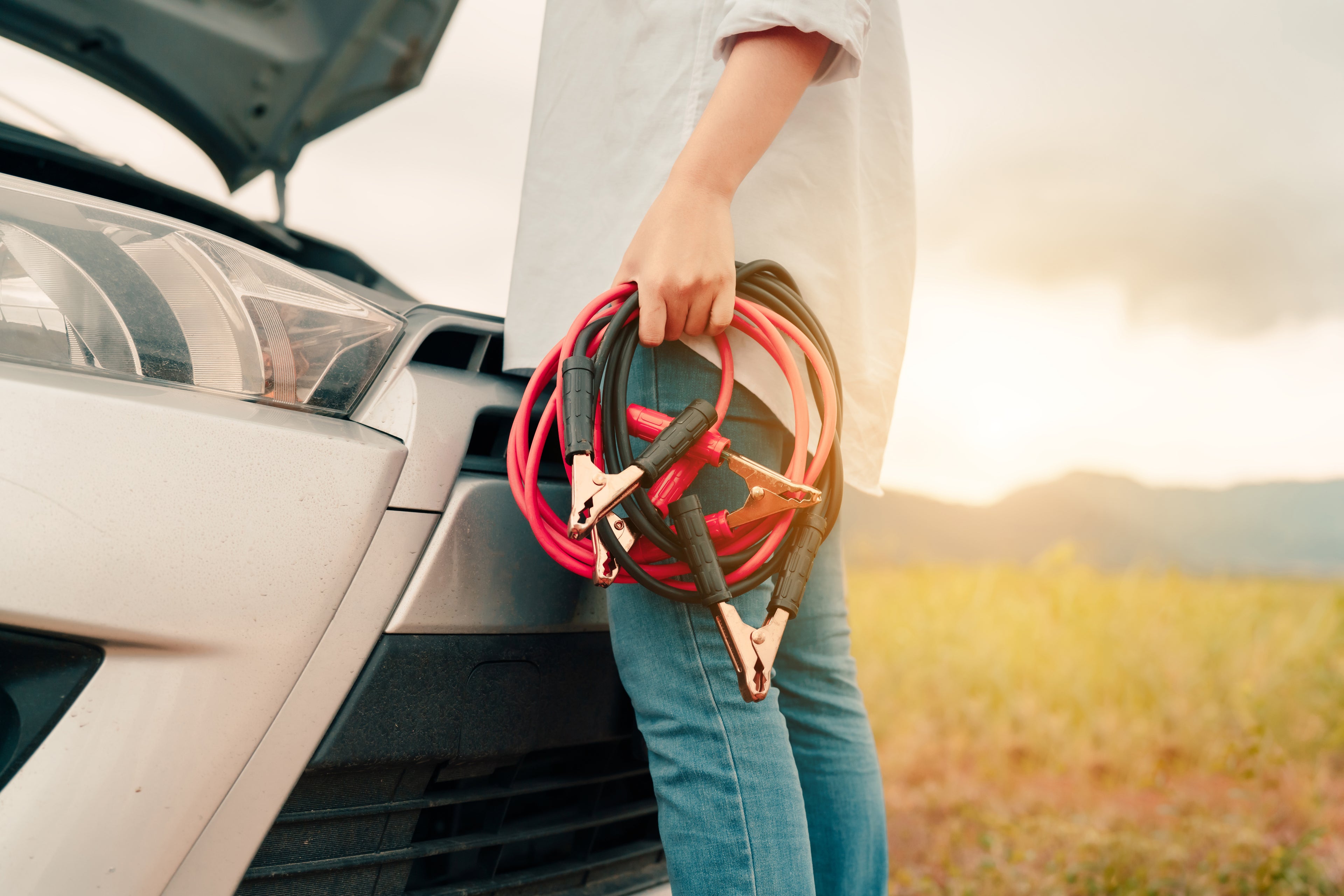 Be Prepared For Anything With This DIY Emergency Car Kit