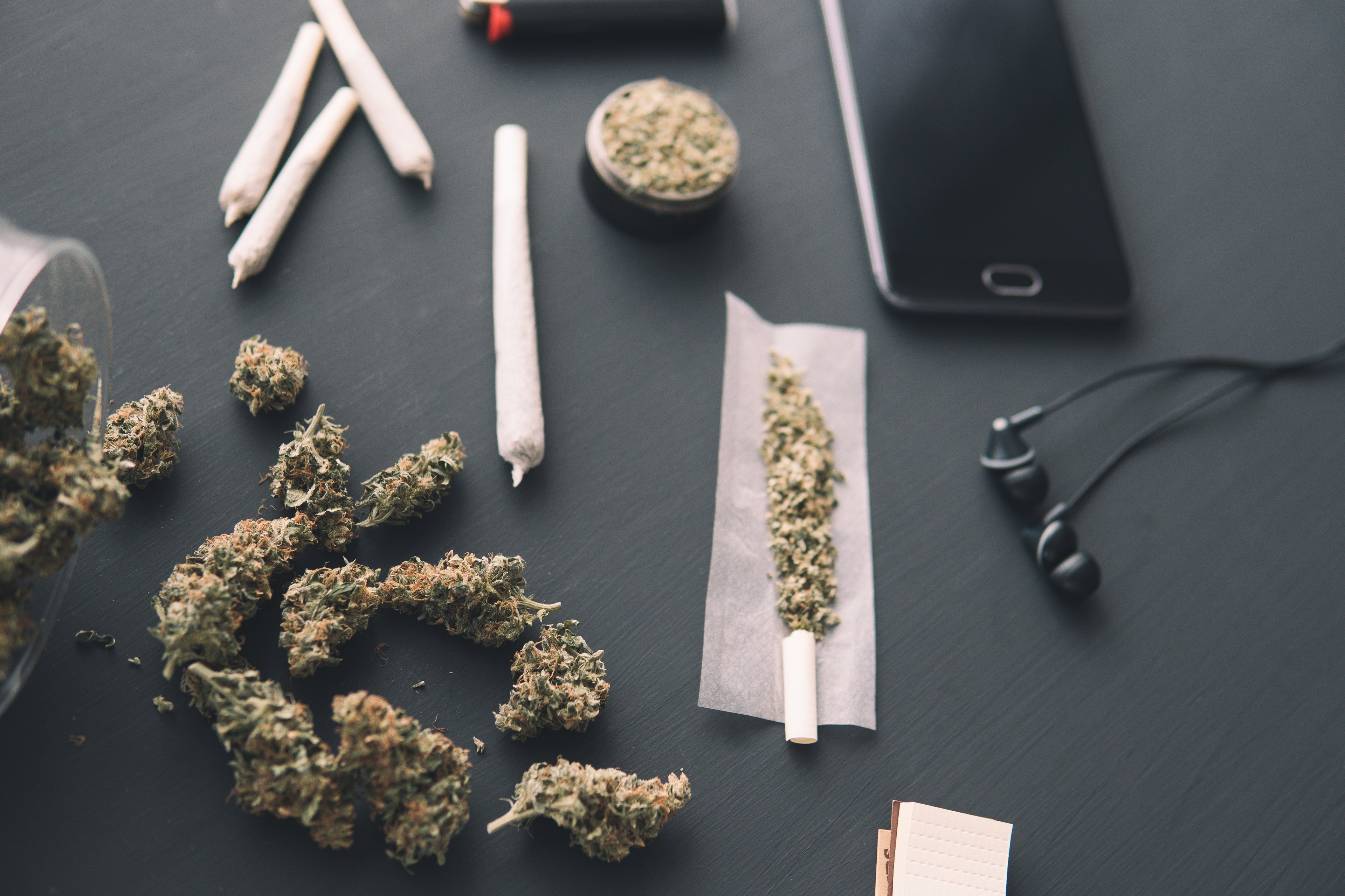 Cannabis Strains for Relaxing This Holiday Season