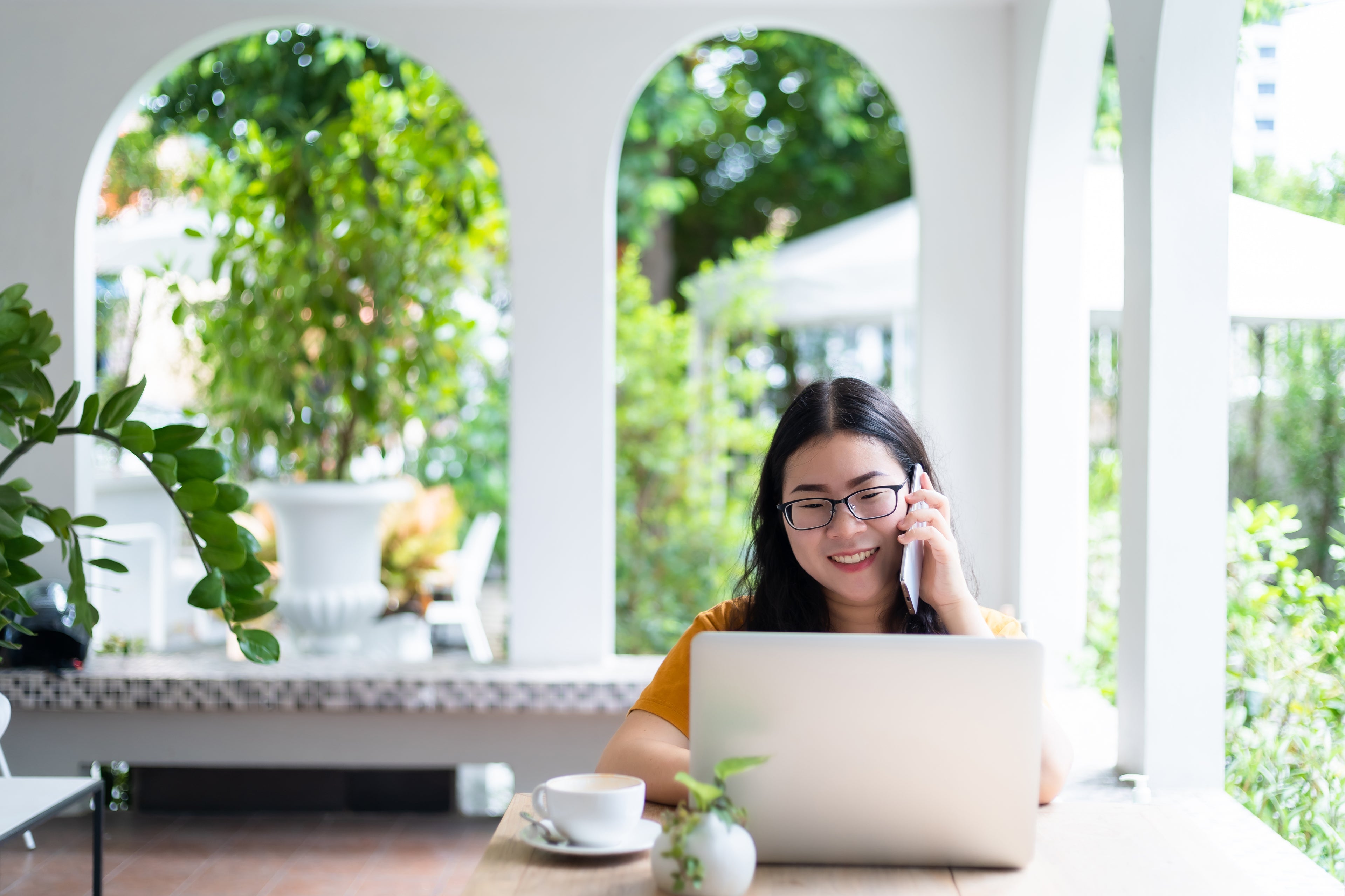 Create a Side Gig Pros and Cons List with This Guide
