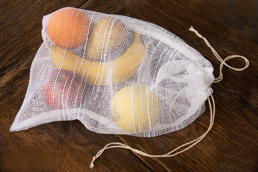 Cut Plastic Pollution by Ditching Plastic Baggies and Bags