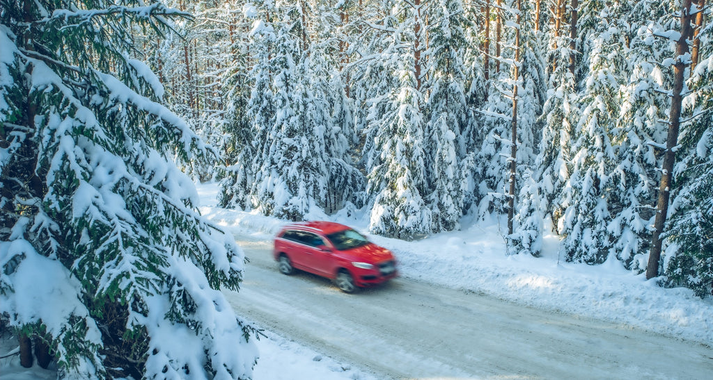 Every Vehicle Safety Kit Needs These Essential Winter Items