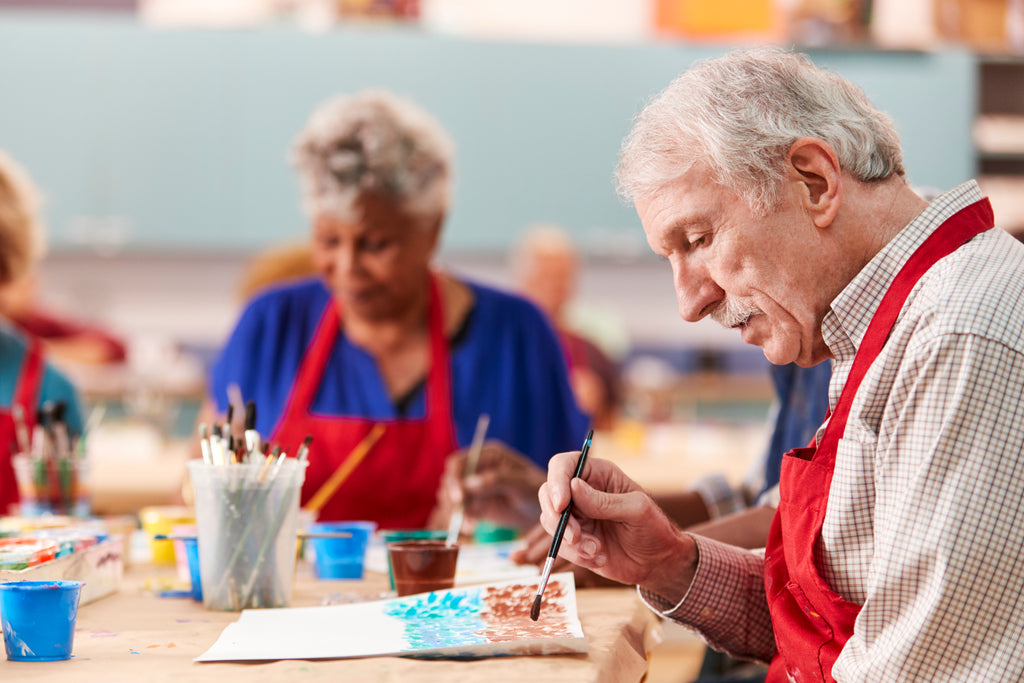 Get Creative and Enjoy The Outdoors With These Summer Crafts