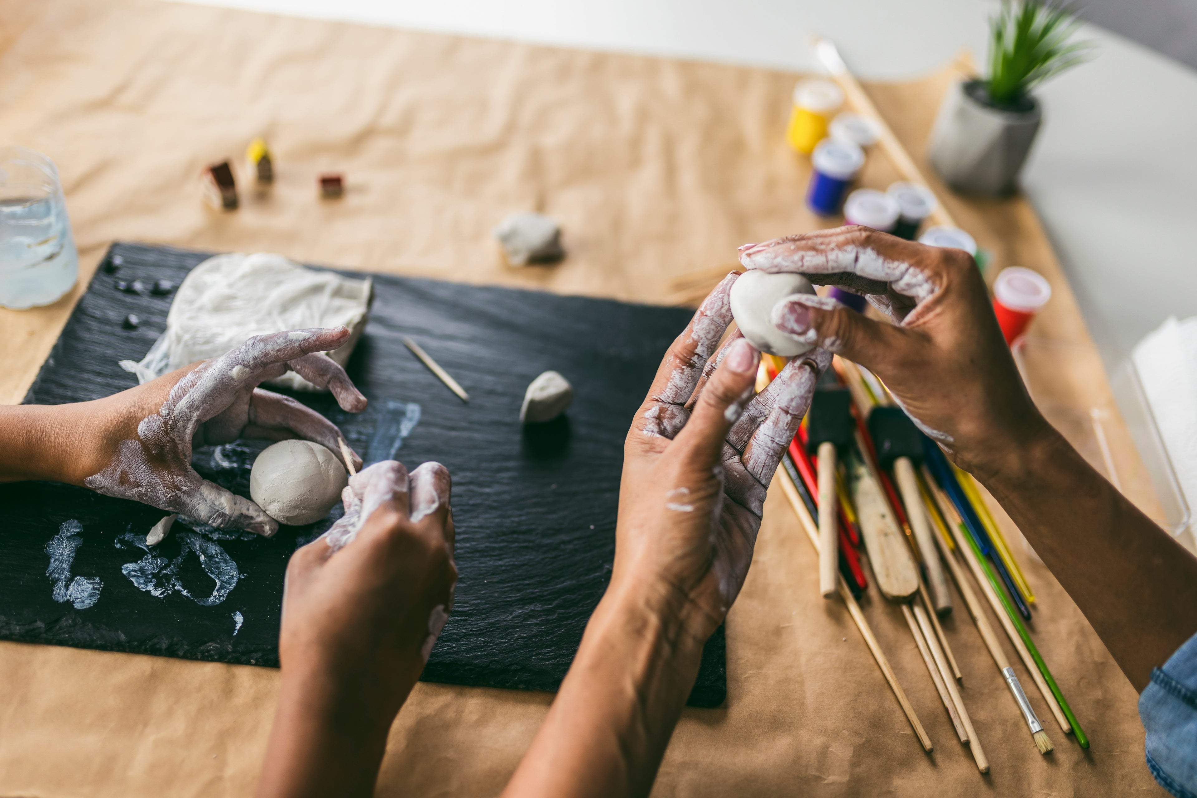 Get Creative and Enjoy The Outdoors With These Summer Crafts