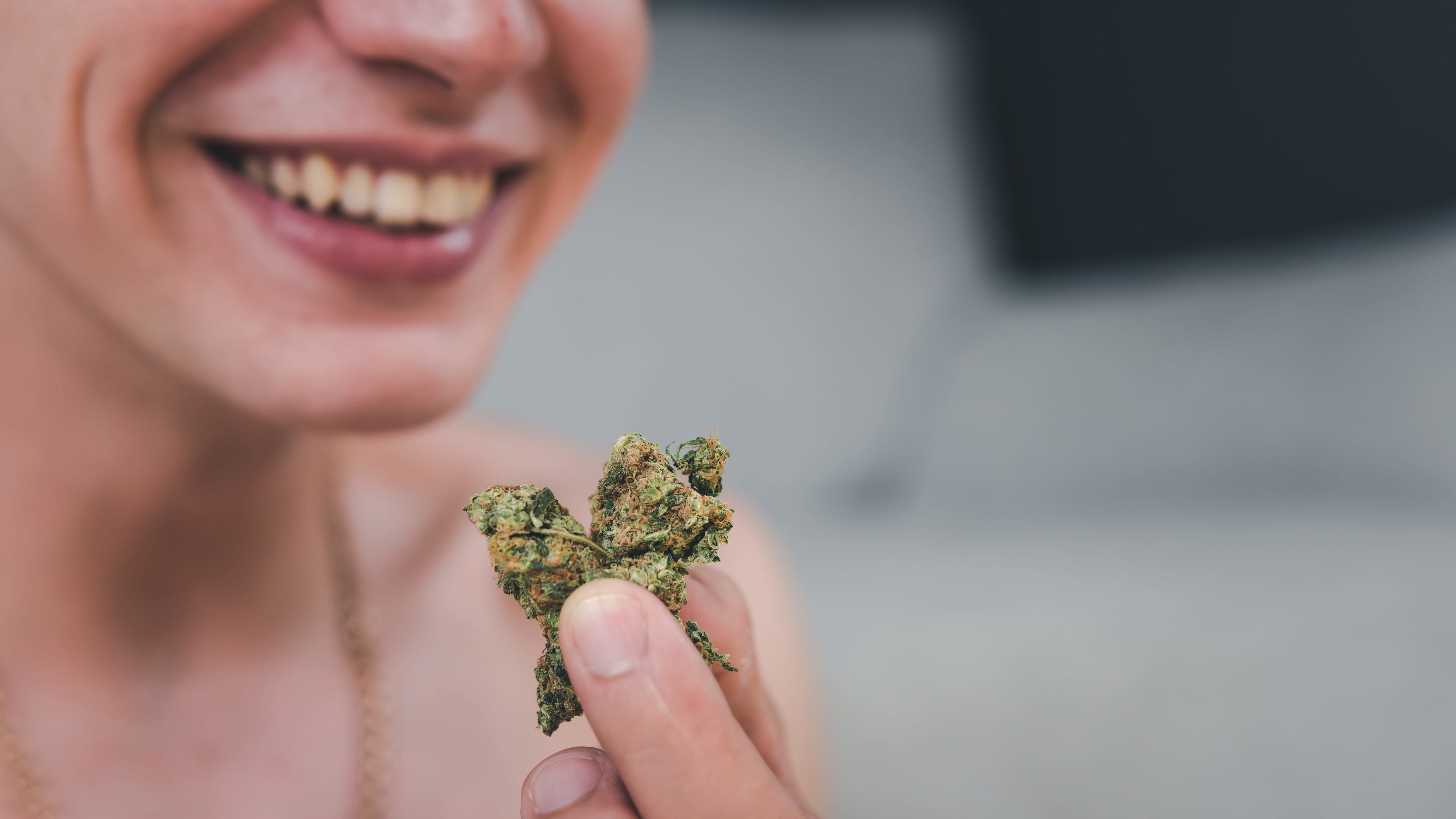 Get Giddy with These Laugh-Inducing Weed Strains