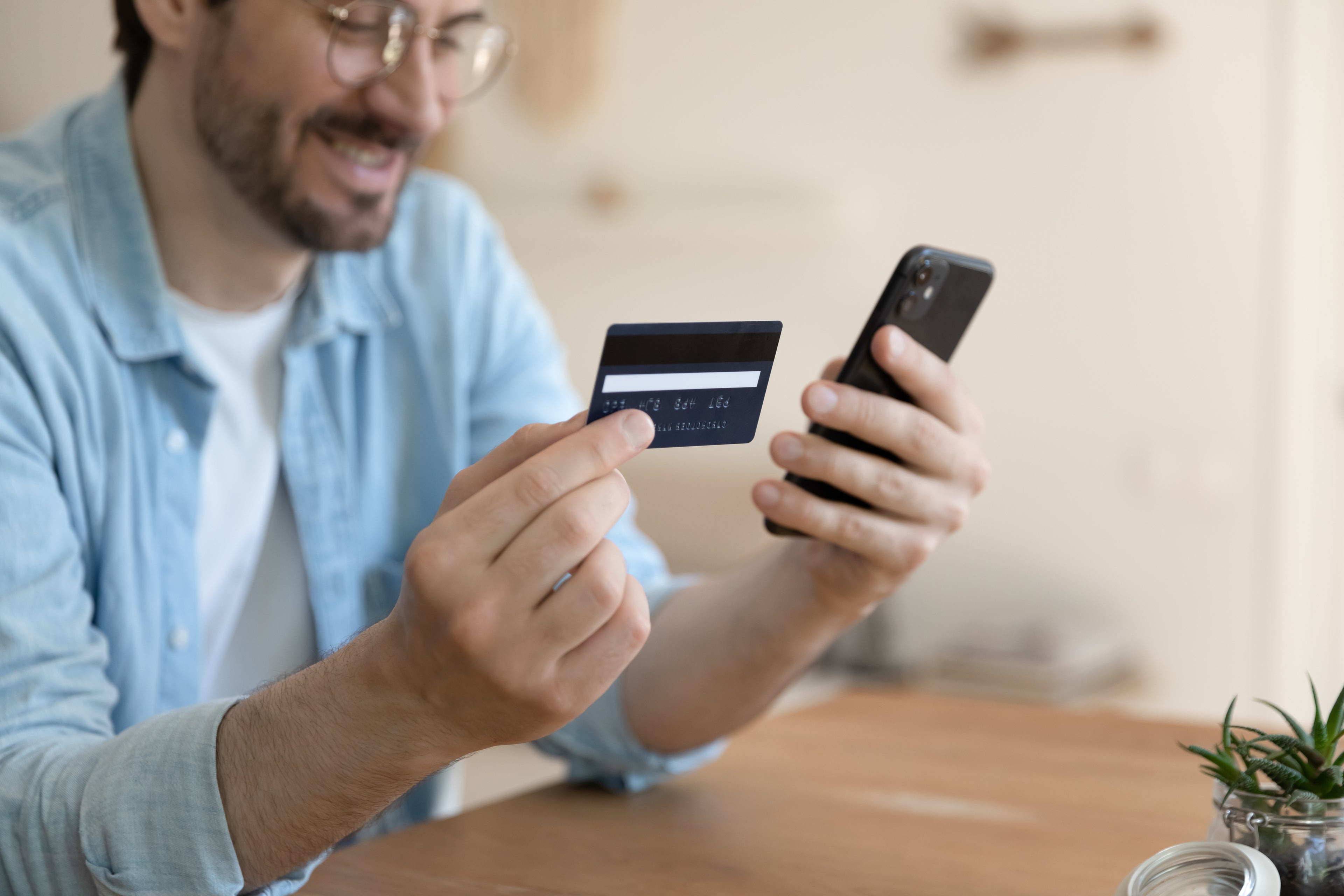 Prepaid Cards and Specialty Accounts: Tips for Smart Spending