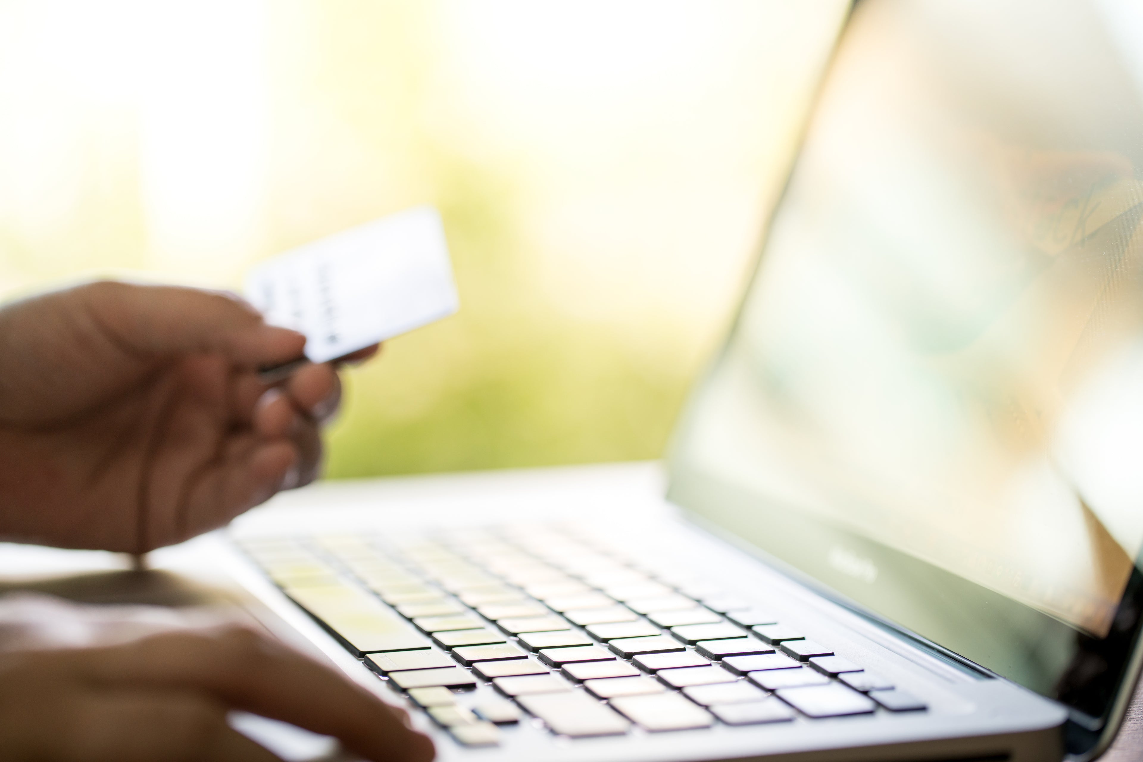Swipe Smartly: Using Credit Cards Without Debt