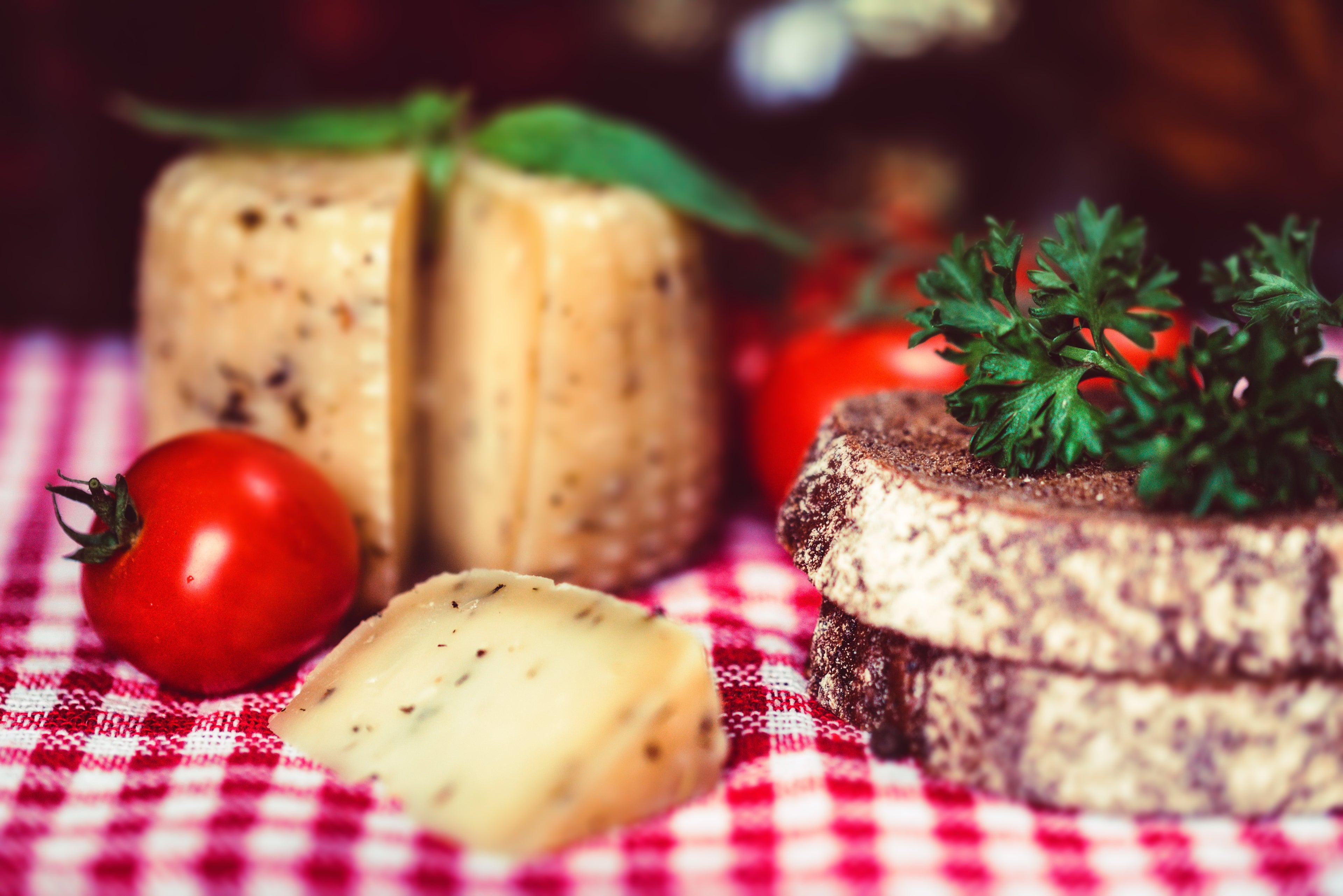 The Best Dairy-Free Cheeses That Taste Like the Real Thing
