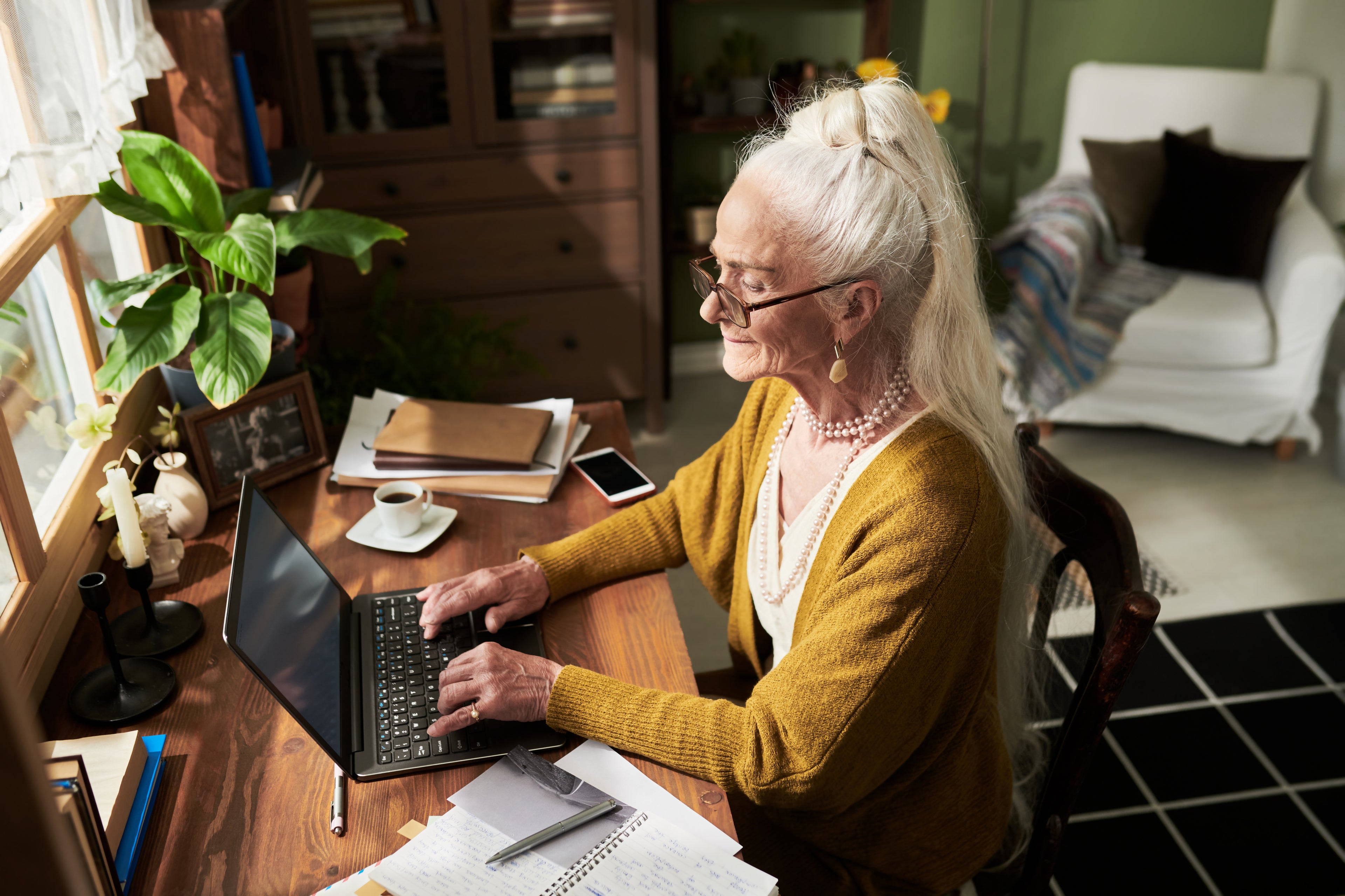 These Techniques Can Help Combat Distraction in Aging Brains