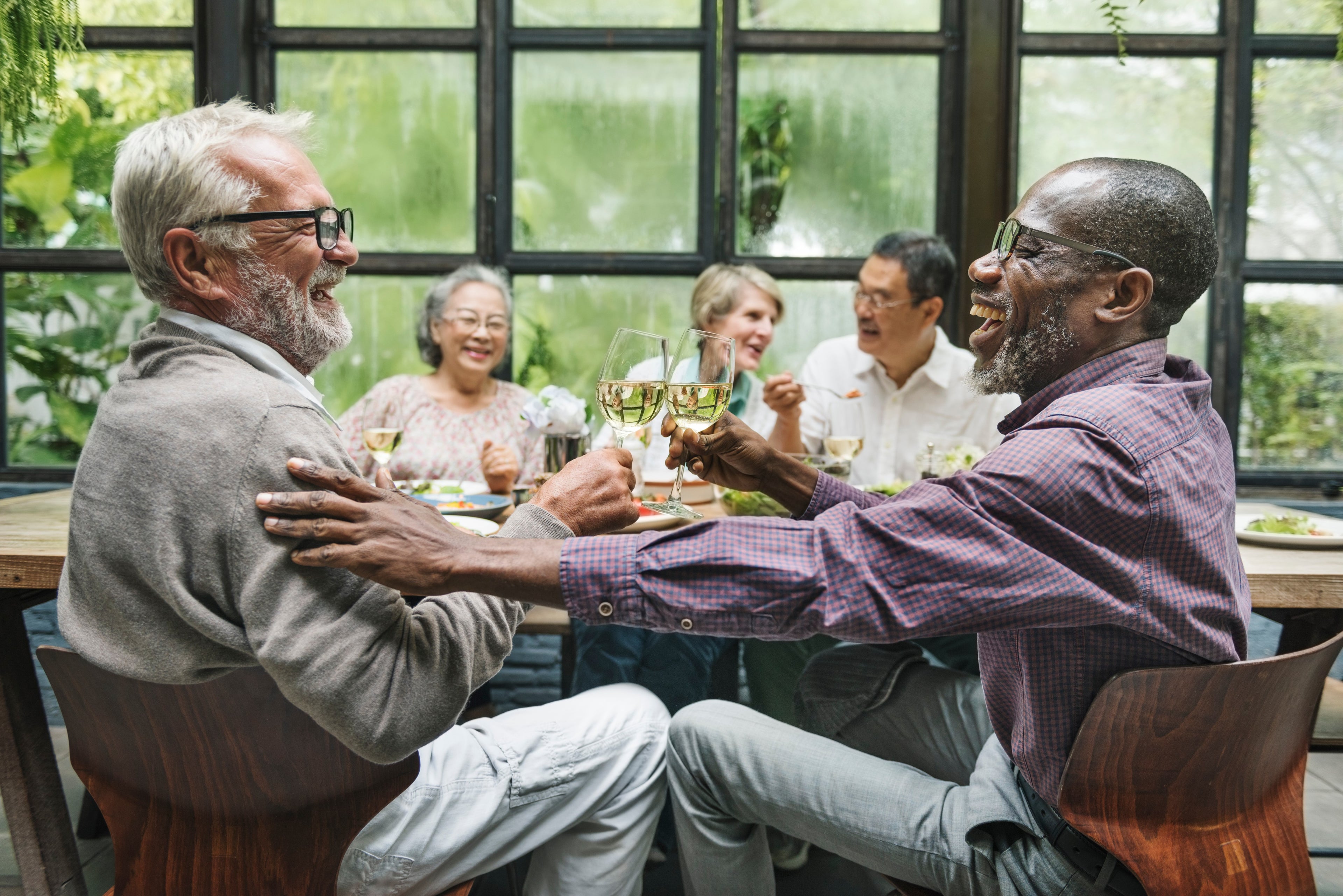 Tips for Hosting a Successful Trivia Night for Seniors