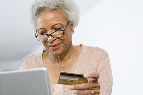 What the Whole Family Needs to Know About Seniors Getting Scammed