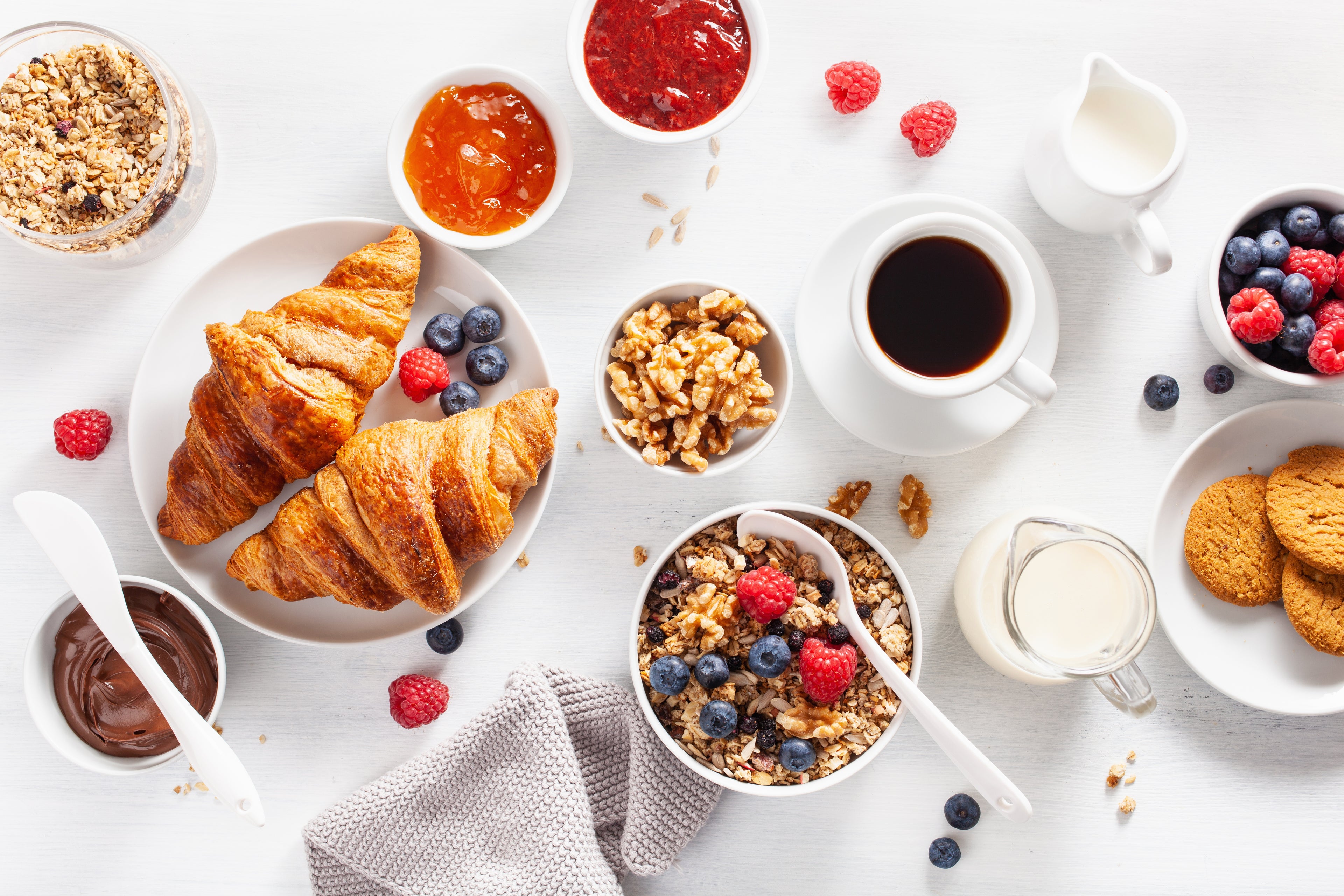 Why Eating Breakfast Is a Healthy Way to Start the Day